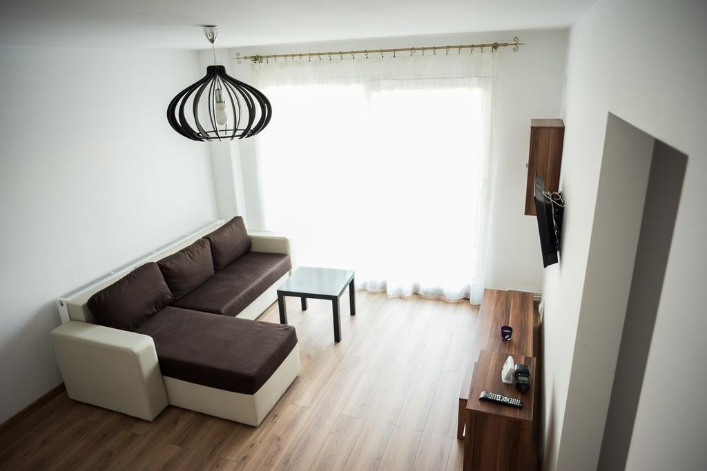 Executive Apartments 2 ไกรโอวา ภายนอก รูปภาพ